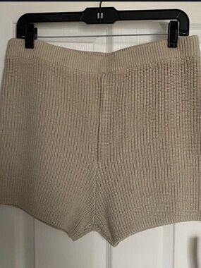 NWOT Chunky Knit Women's Shorts - Beige